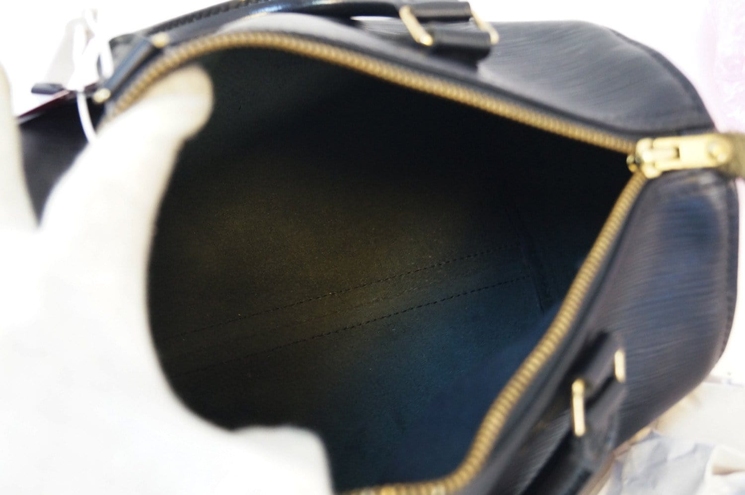 LOUIS VUITTON Black Epi Leather Speedy 25 Satchel HandBag