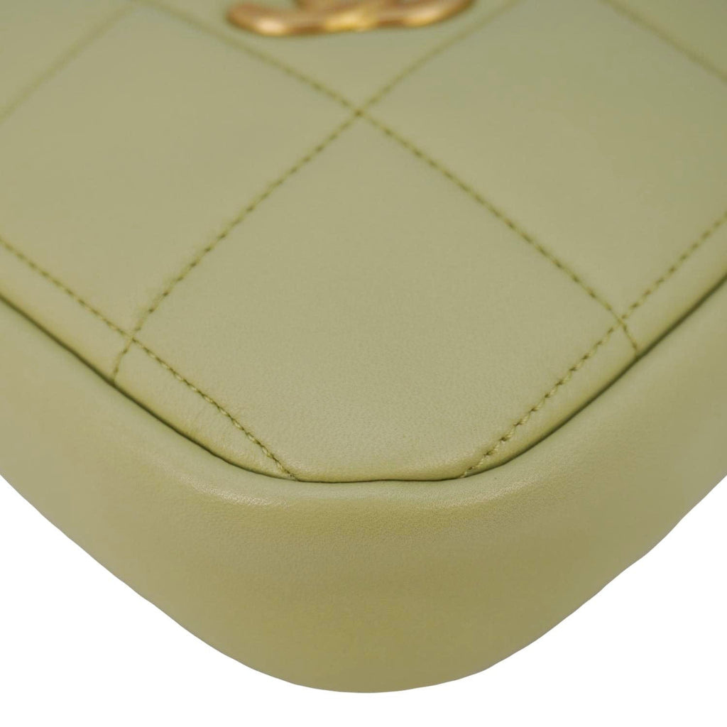 Chanel Diamond Quilted Lambskin Leather Coin Purse Chain Crossbody Bag Green