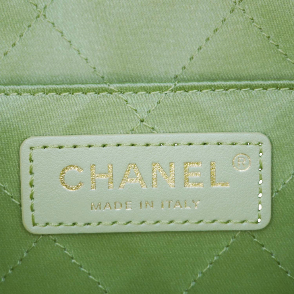 Chanel Diamond Quilted Lambskin Leather Coin Purse Chain Crossbody Bag Green