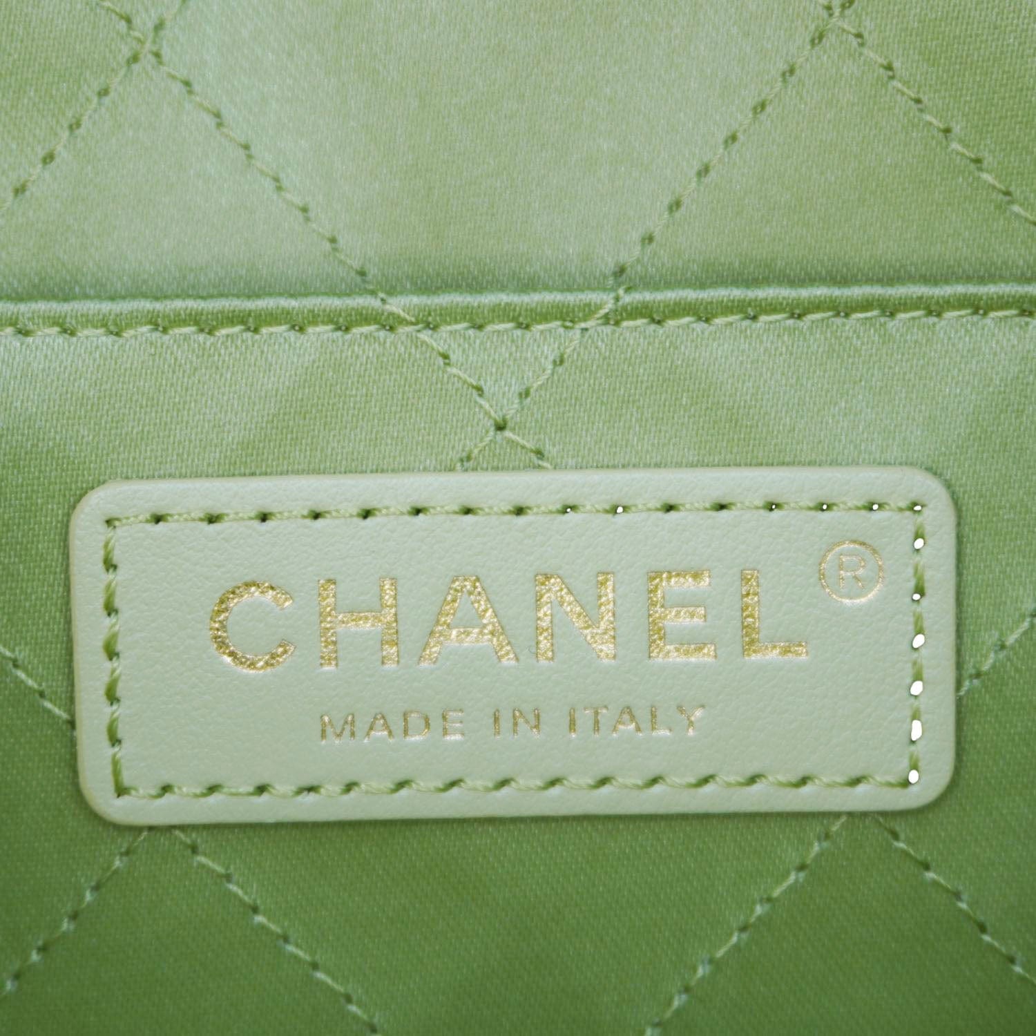 Chanel Diamond Quilted Lambskin Leather Coin Purse Chain Crossbody Bag Green