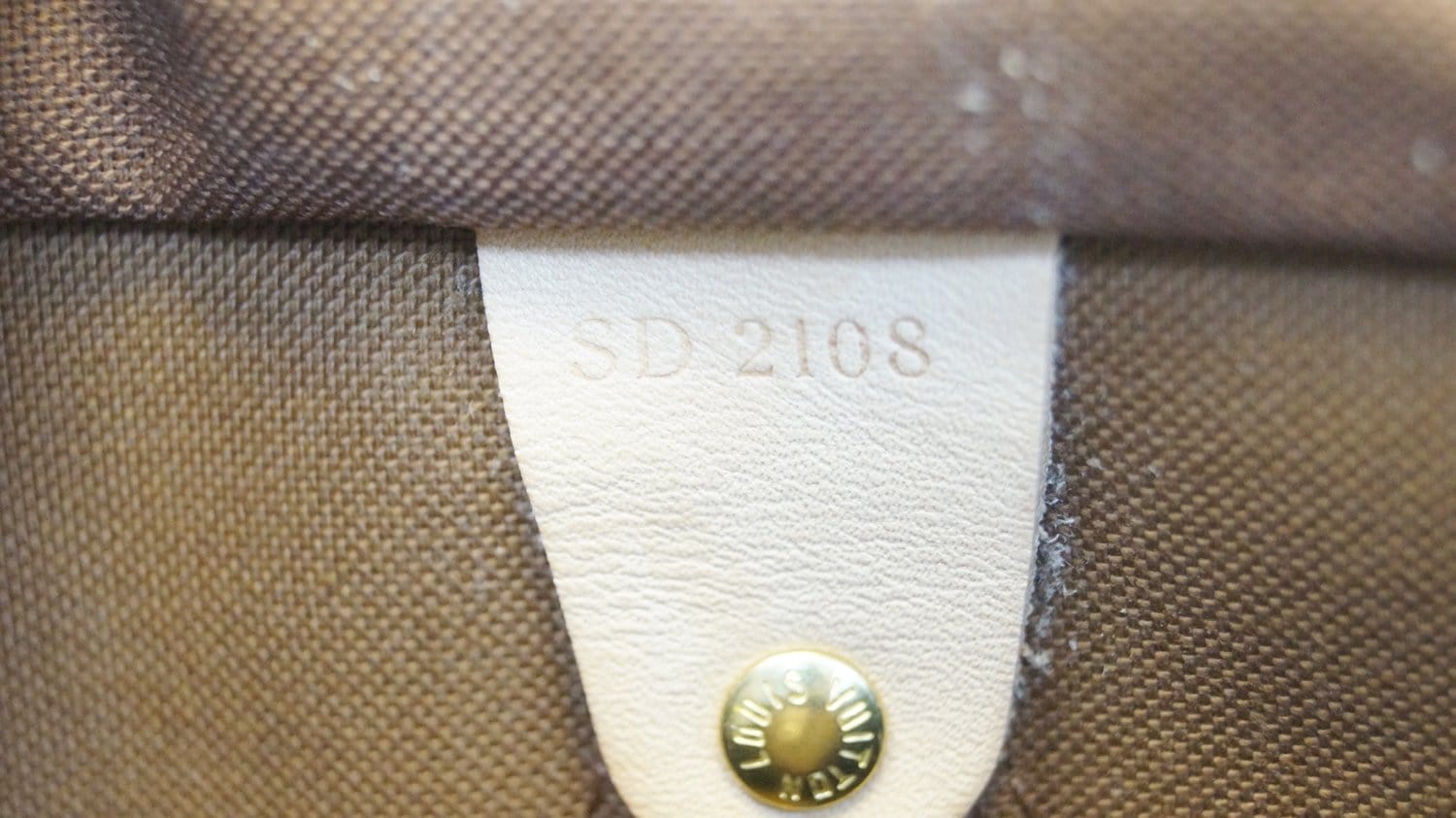 LOUIS VUITTON Monogram Canvas Speedy 30 Bandouliere Satchel Bag