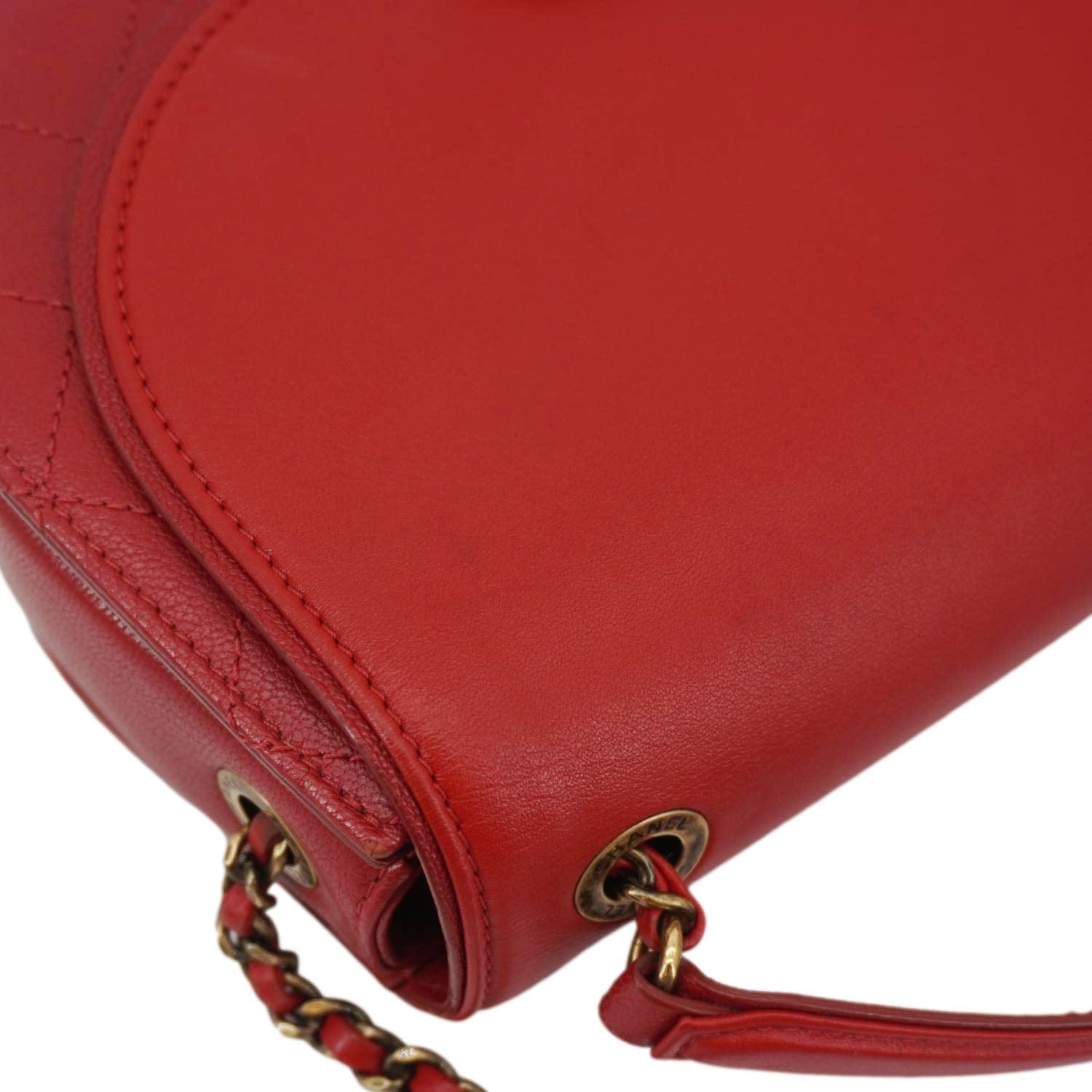 Chanel Coco Curve Flap Small Quilted Calfskin Leather Messenger Bag Red