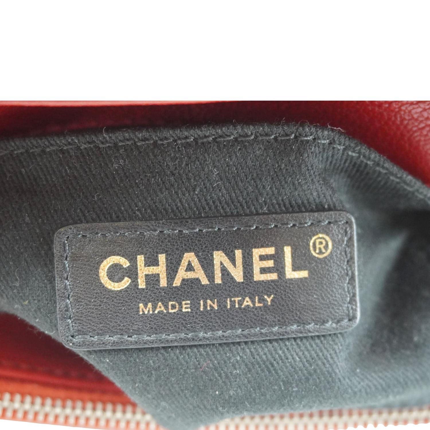 Chanel Coco Curve Flap Small Quilted Calfskin Leather Messenger Bag Red