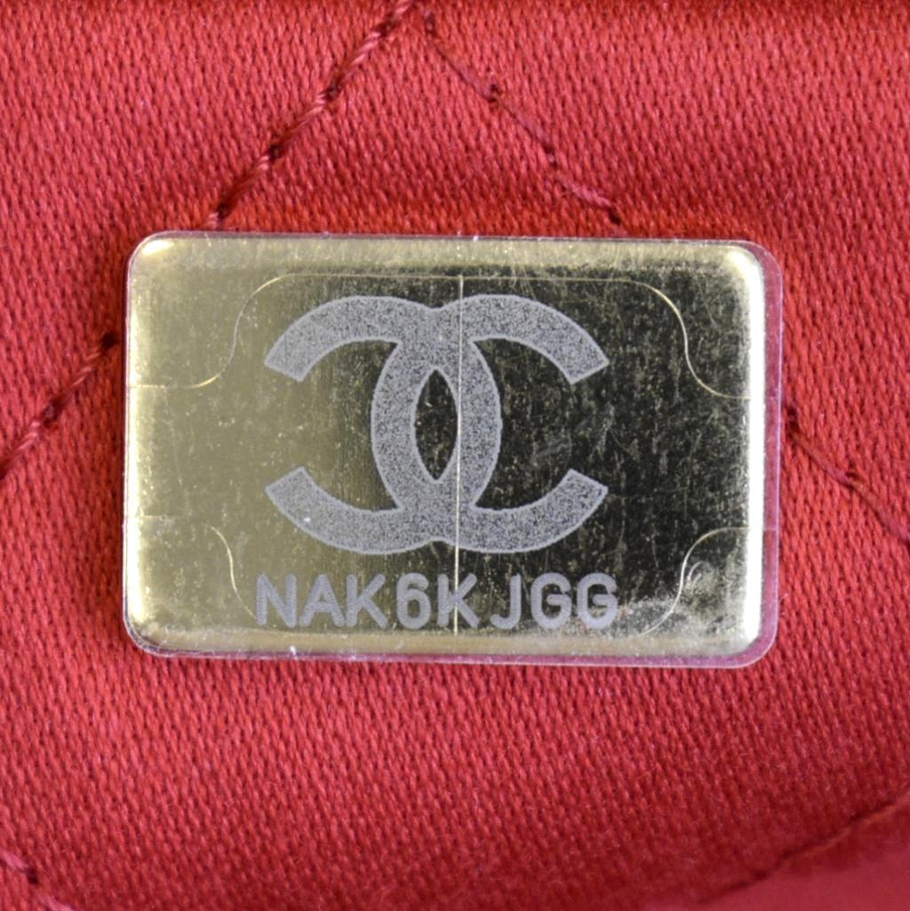 Chanel 22 Mini Chain Shiny Calfskin Leather Shoulder Bag Red
