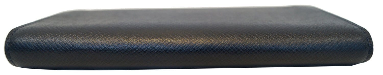 LOUIS VUITTON Brazza Black Taiga Leather Wallet