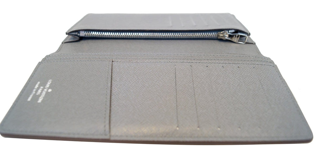 LOUIS VUITTON Brazza Glacier Taiga Leather Wallet