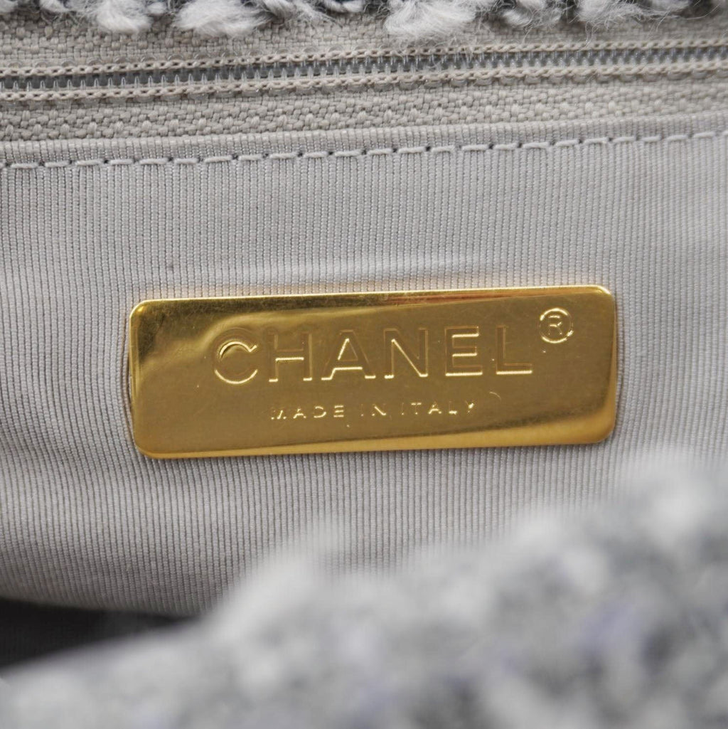 Chanel 19 Flap Medium Quilted Tweed Shoulder Bag Gray