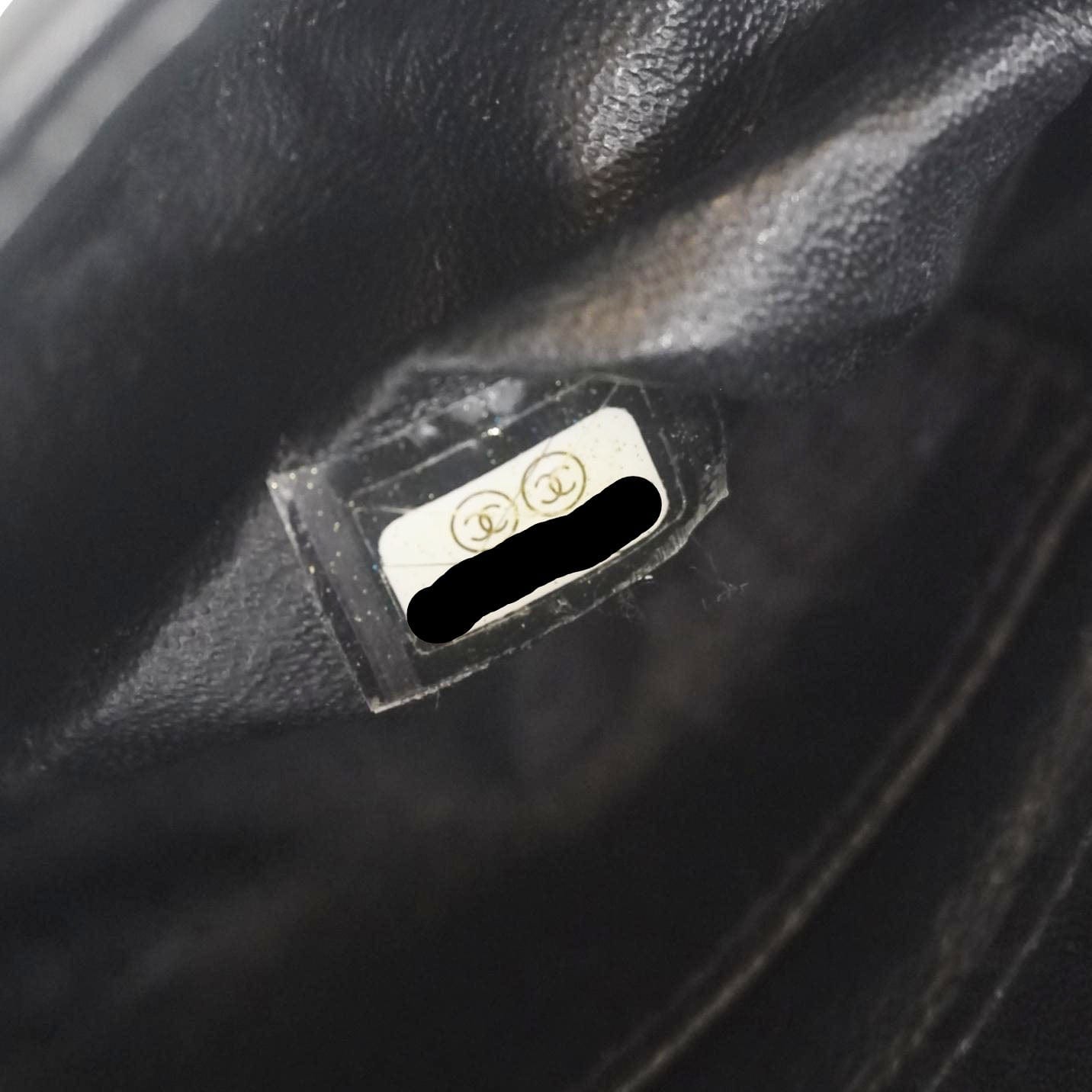 Chanel CC Chic Double Flap Quilted Leather Shoulder Bag Black