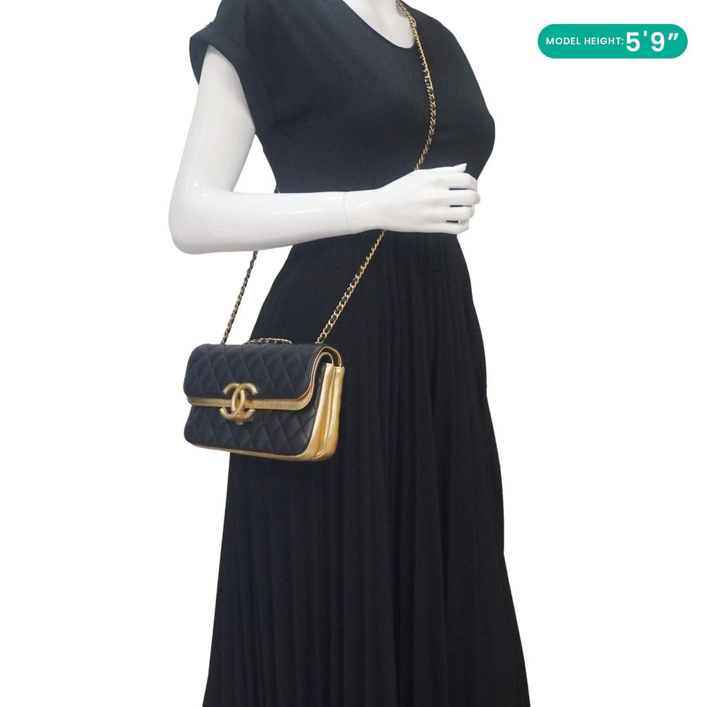 Chanel CC Chic Double Flap Quilted Leather Shoulder Bag Black