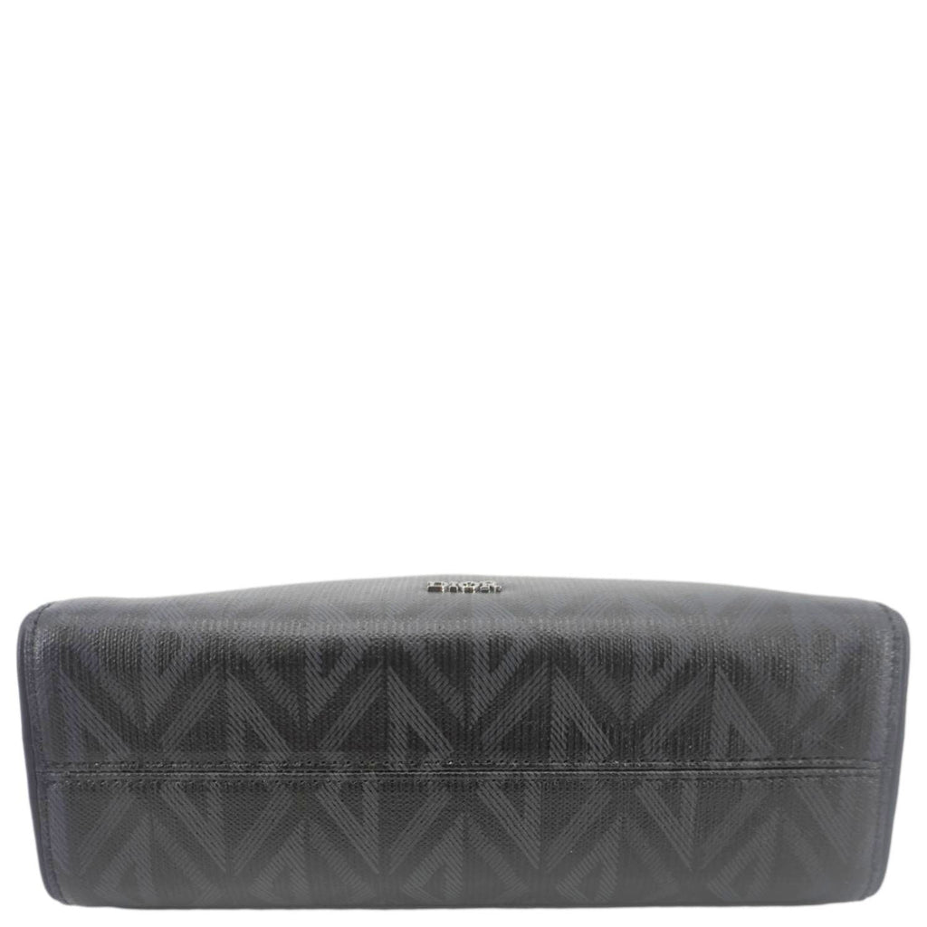 CHRISTIAN DIOR Lingot 22 CD Diamond Canvas Messenger Bag Black