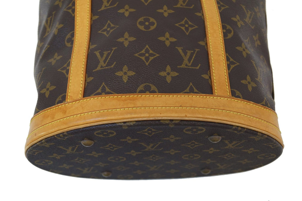 LOUIS VUITTON Monogram Canvas Bucket GM Shoulder Bag