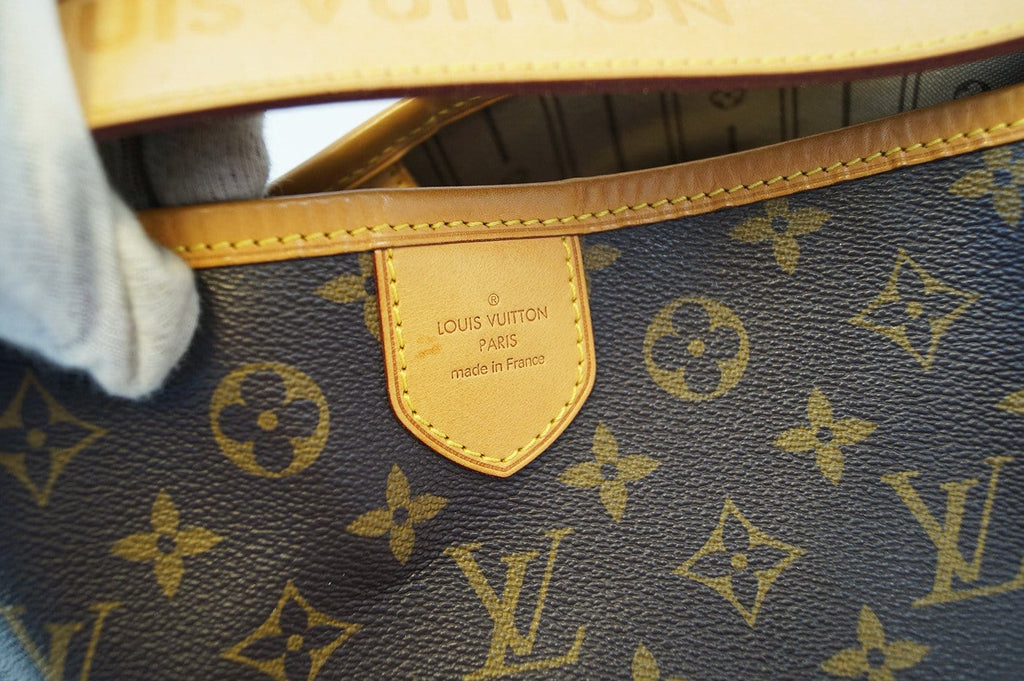 LOUIS VUITTON  Shoulder Bag  Monogram Delightful MM