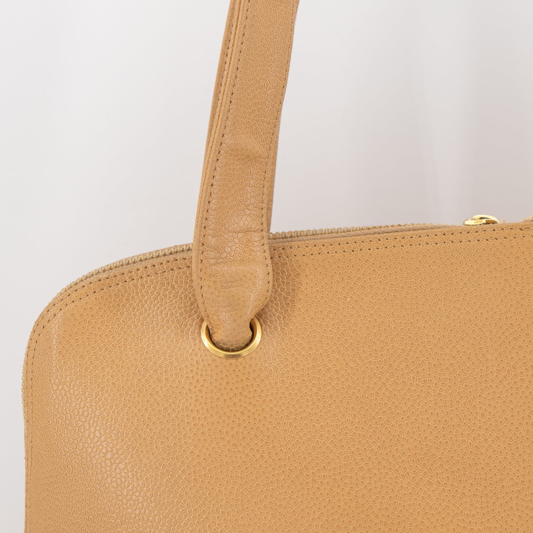 CHANEL VINTAGE golden ball shoulder bag