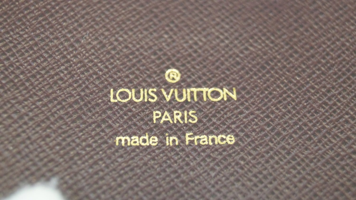 LOUIS VUITTON Taiga Leather Atoll Organizer Wallet