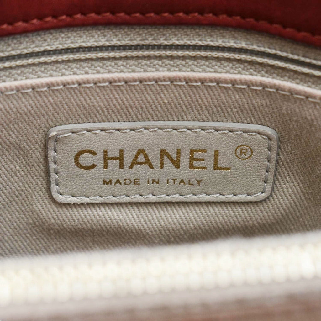 Chanel Square Front Pocket Quilted Leather Chain Crossbody Bag Red