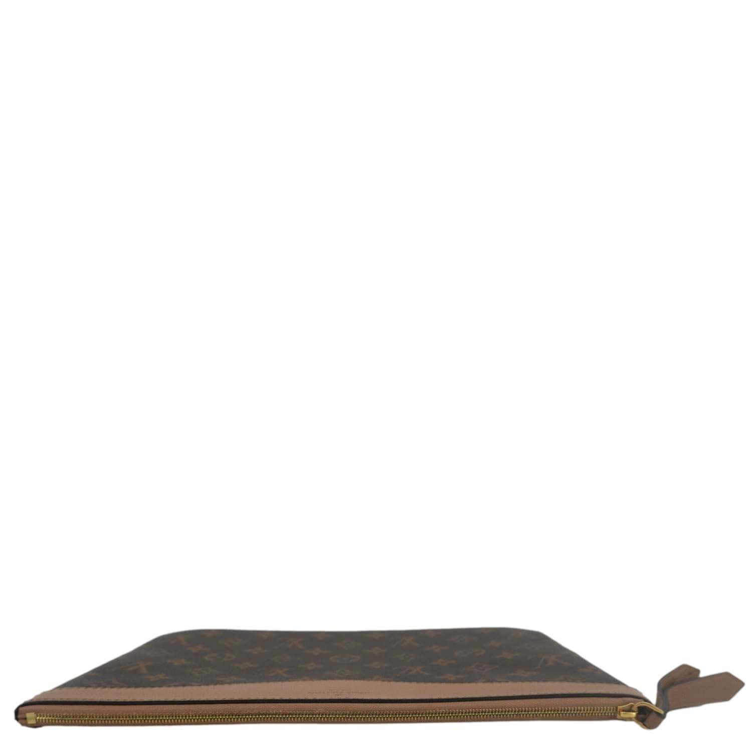 LOUIS VUITTON Daily Pouch Monogram Canvas Clutch Brown