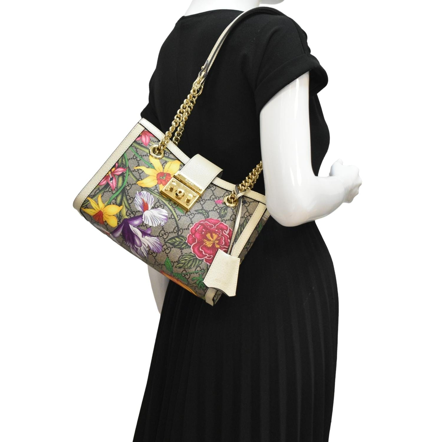 GUCCI Padlock Flora Small Gucci Supreme Canvas Shoulder Bag Beige 498156