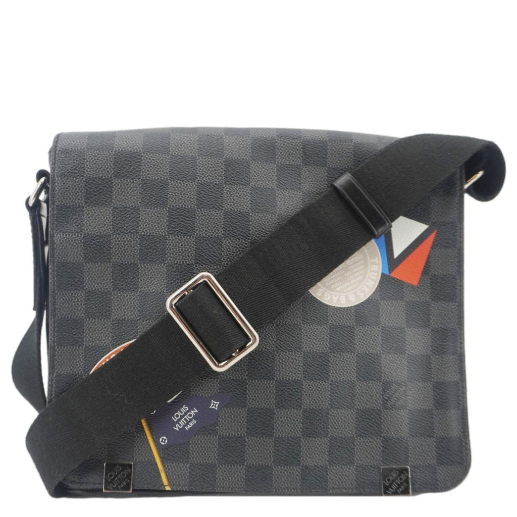 LOUIS VUITTON District PM Messenger Damier Graphite Messenger Bag Black