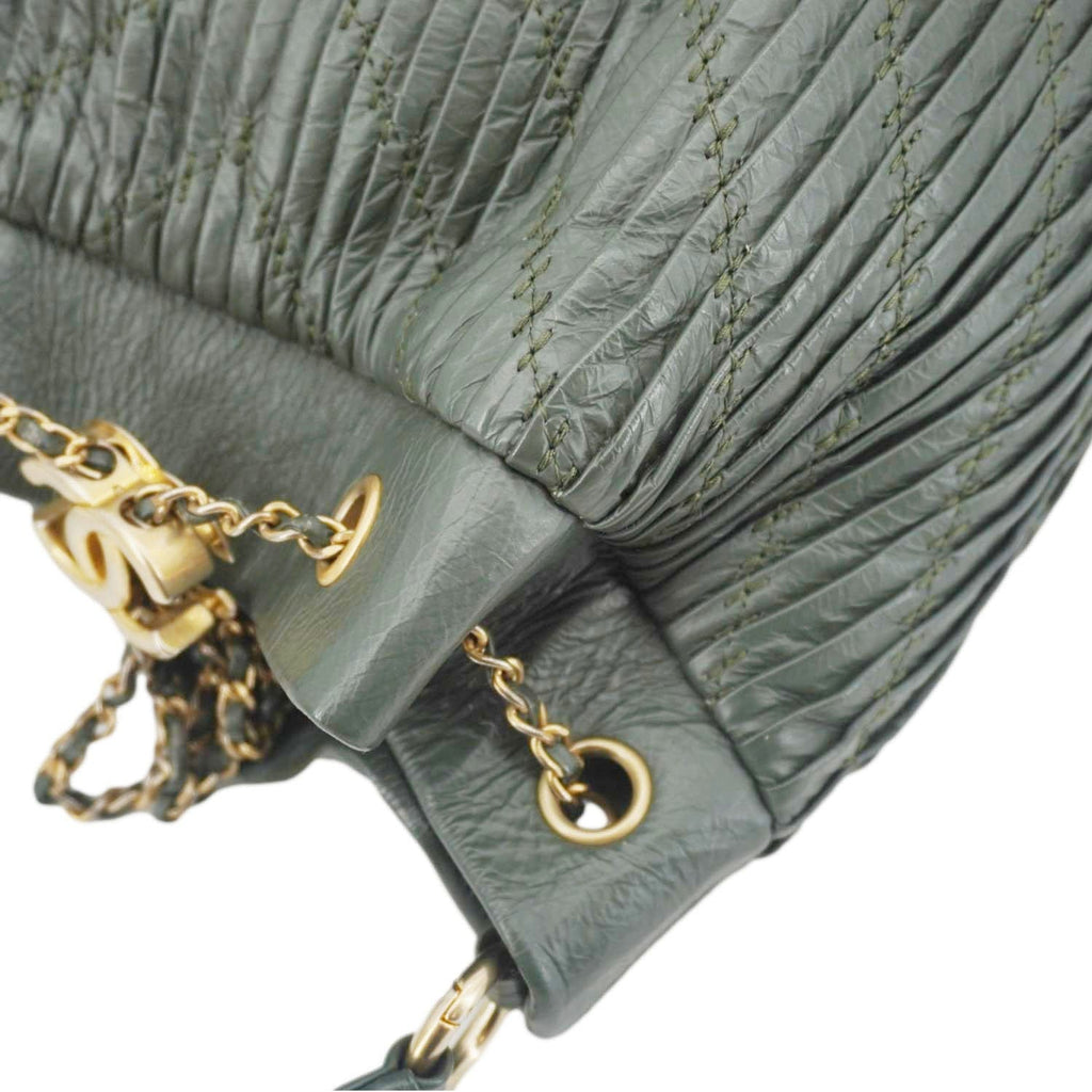 Chanel Chevron Leather Drawstring Bucket Crossbody Bag Green