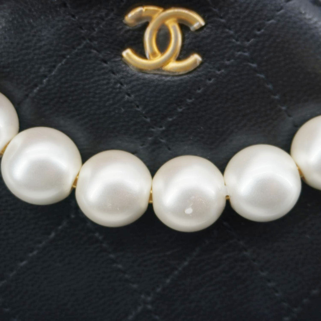 Chanel Round Chic Pearls Quilted Leather Crossbody Bag Black