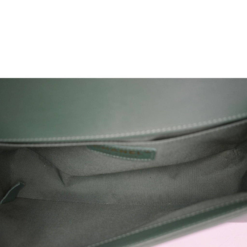 Chanel Boy Flap Woven Leather Shoulder Bag Green