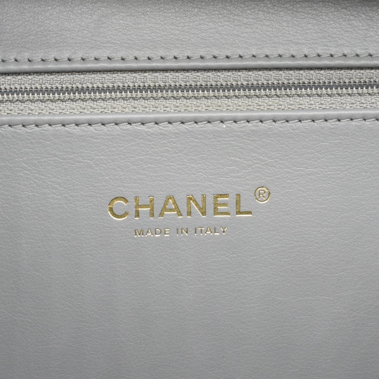 Chanel Vanity Case Filigree CC  Large Caviar Quilted Shoulder Bag Grey