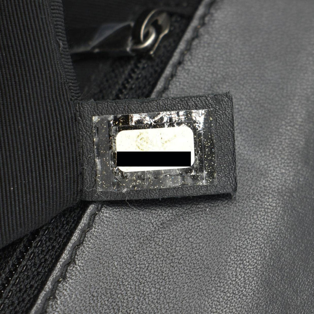 Chanel Boy Flap Medium Quilted Leather Shoulder Bag Black