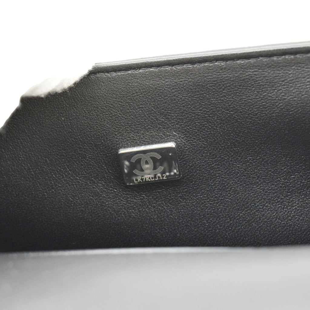 Chanel Boy Flap Medium Quilted Leather Shoulder Bag Black