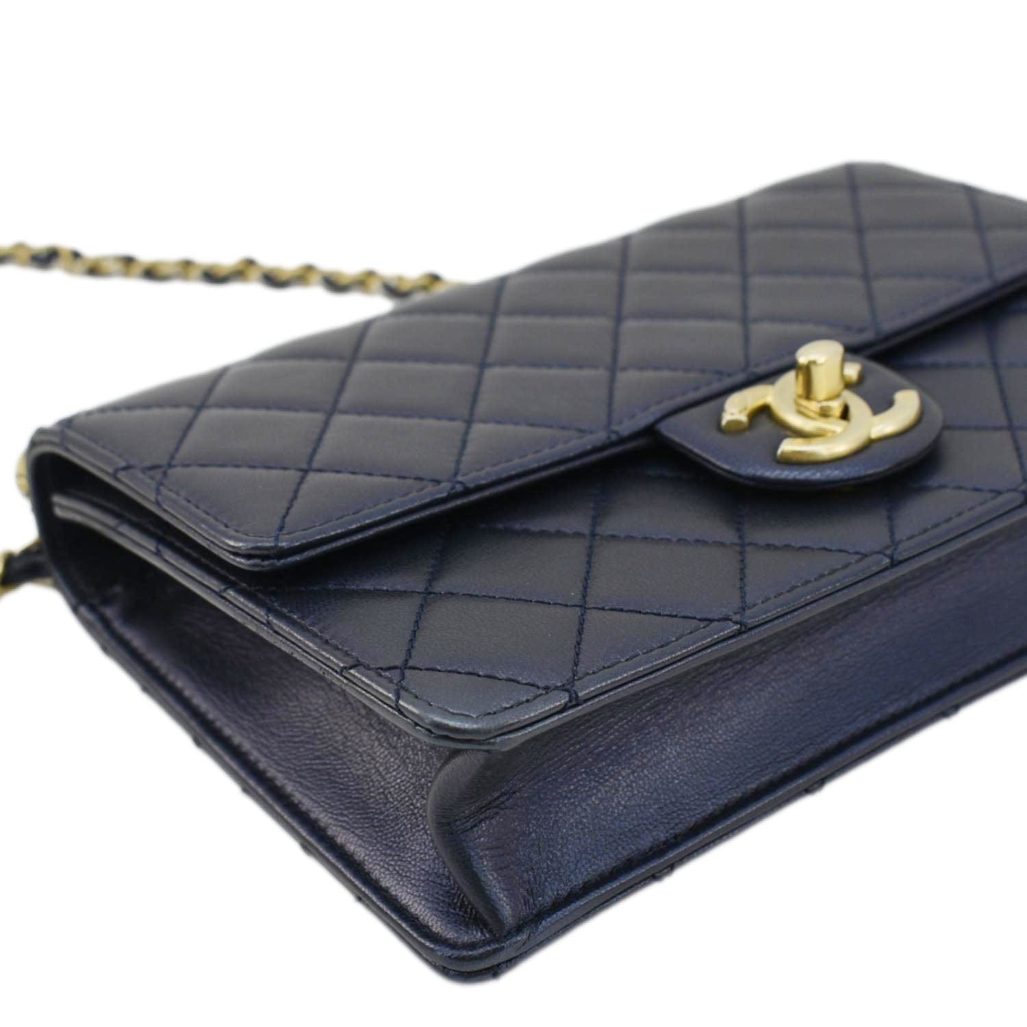 Chanel Chic Pearls Flap Small Quilted Leather Shoulder Bag Navy Blue