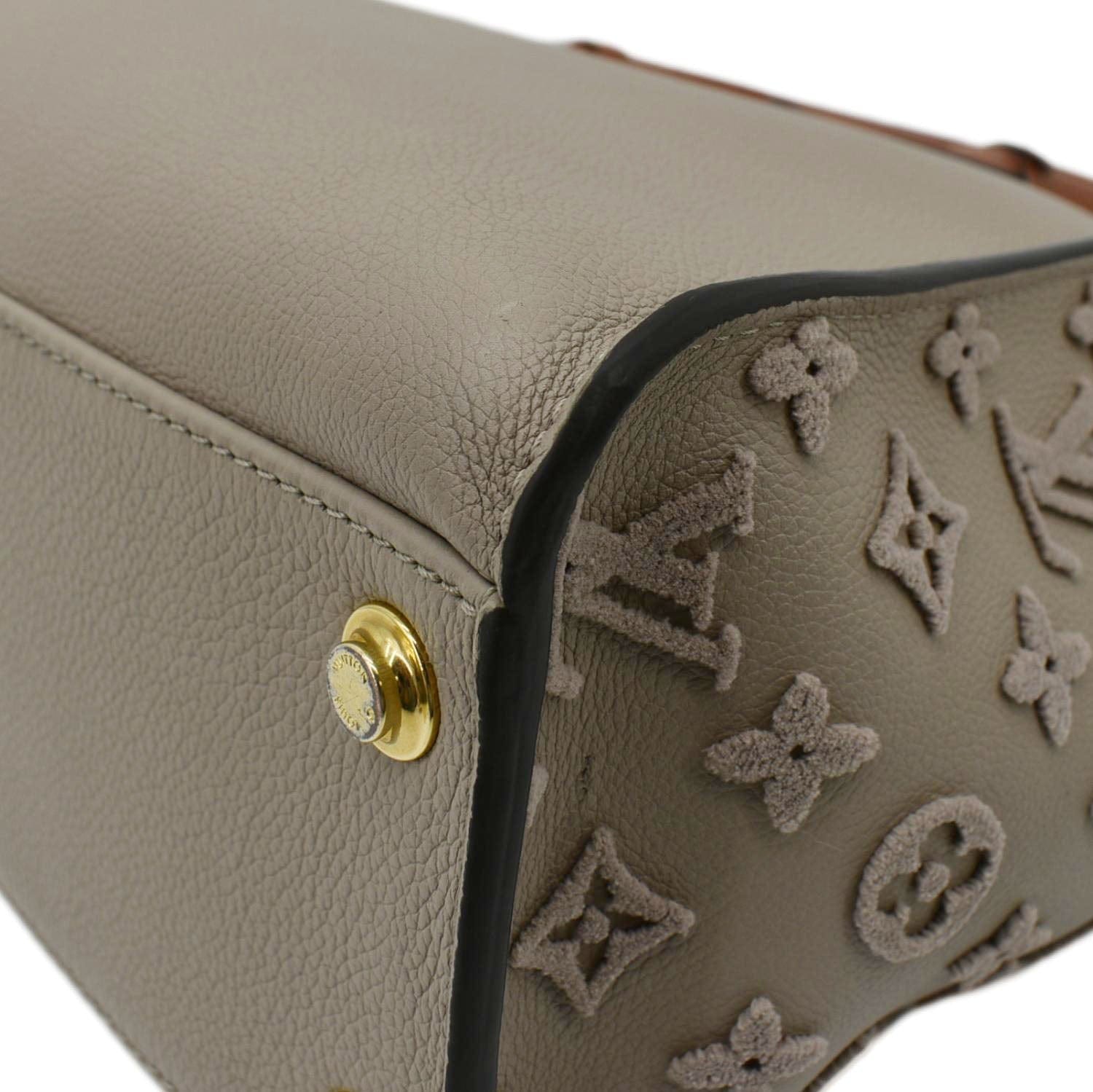LOUIS VUITTON On My Side MM Leather Shoulder Bag Cream
