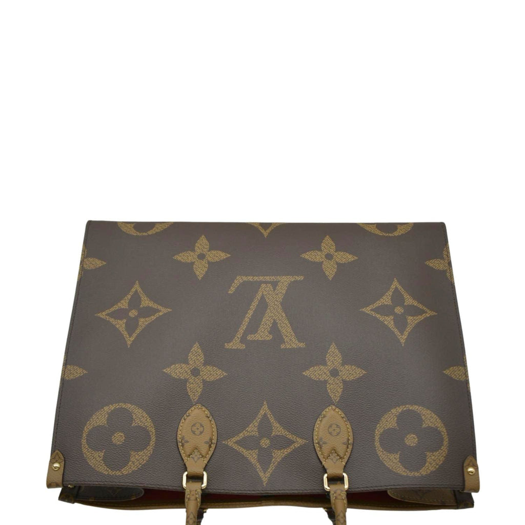LOUIS VUITTON Onthego GM Giant Monogram Canvas Tote Bag Brown