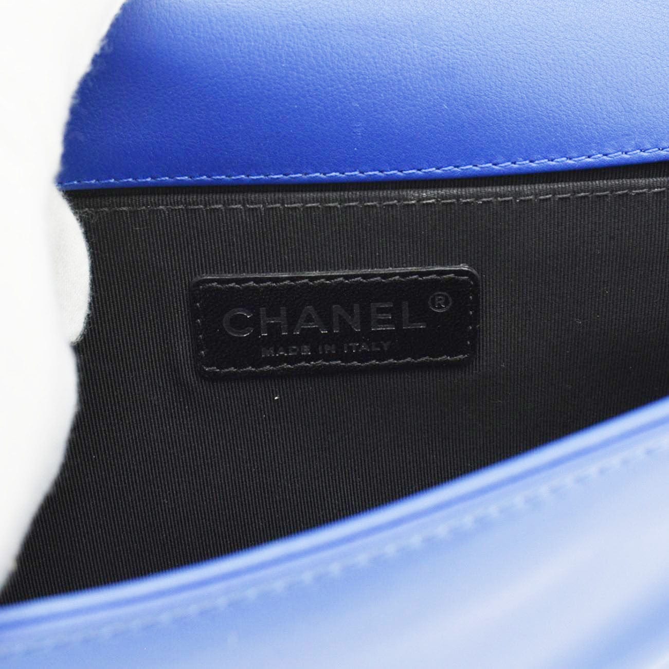 Chanel Boy Flap Old Medium Plexiglass Patent Leather Crossbody Bag Blue