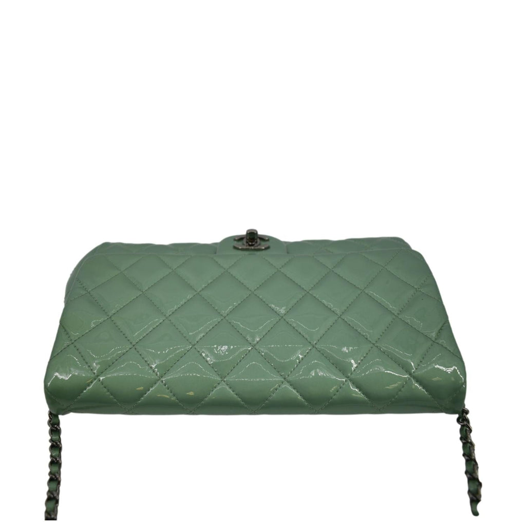 Chanel Flap Quilted Patent Leather Shoulder Bag Green