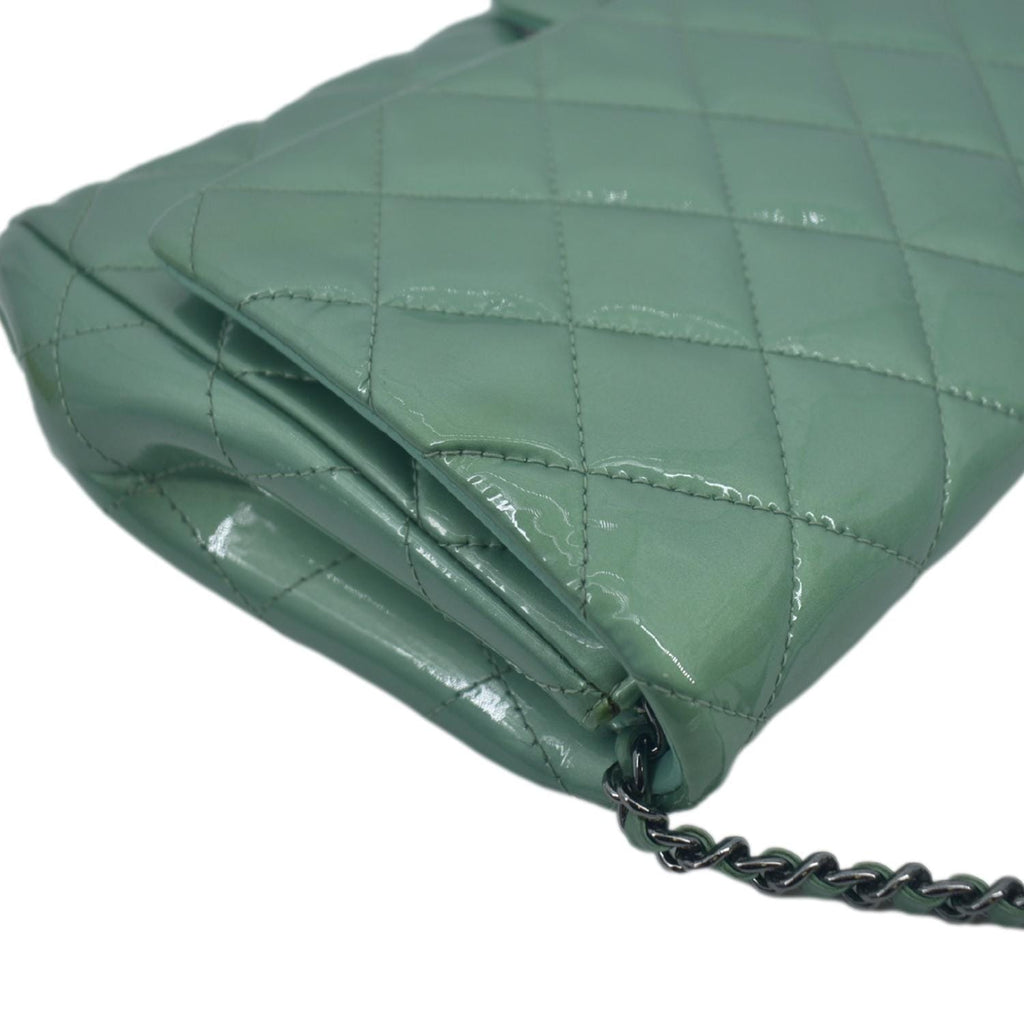 Chanel Flap Quilted Patent Leather Shoulder Bag Green