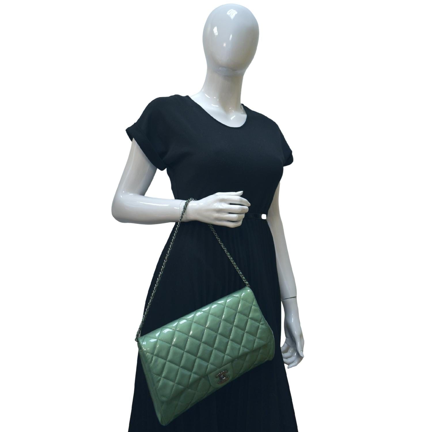 Chanel Flap Quilted Patent Leather Shoulder Bag Green