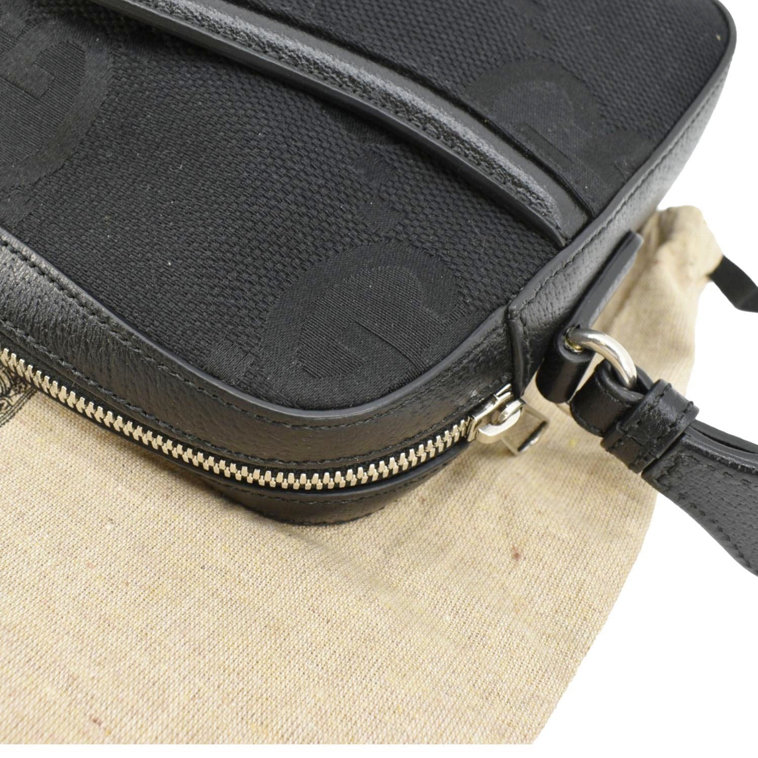 GUCCI  jumbo Gucci Canvas Messenger Bag Black 675891