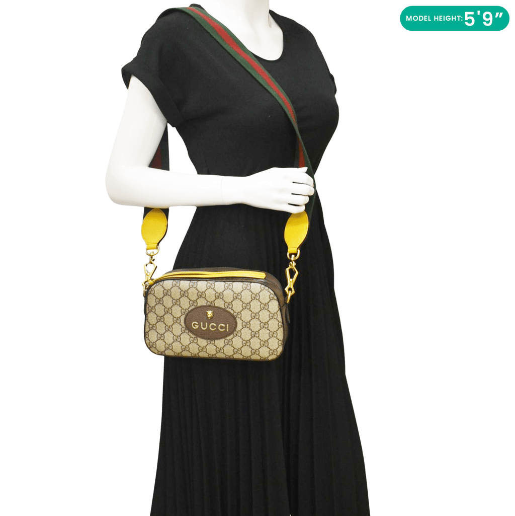 GUCCI Neo  Gucci Supreme Canvas Messenger Bag Beige 476466