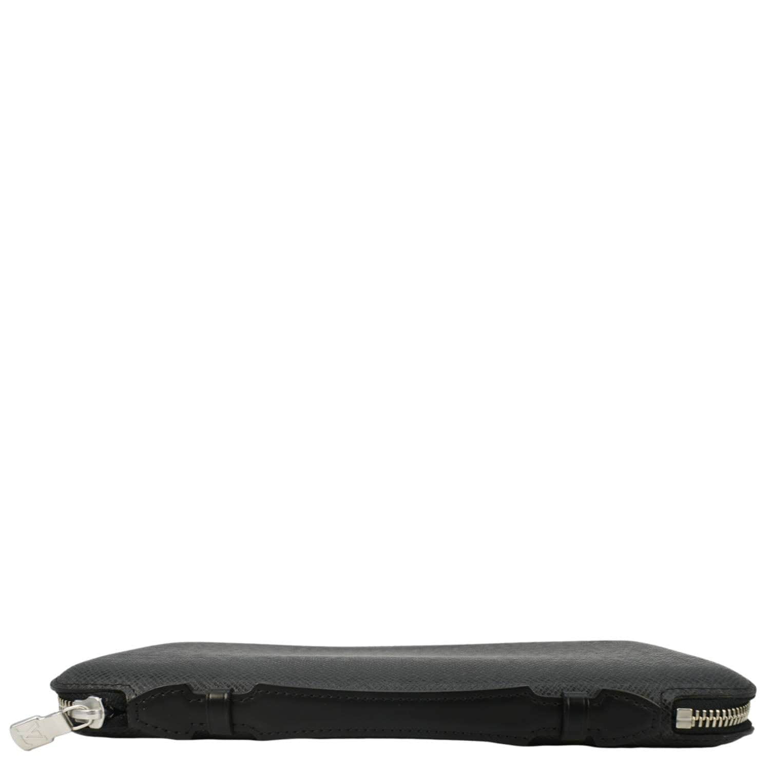 LOUIS VUITTON Ardoise Taiga Leather Atoll Travel Organizer Black