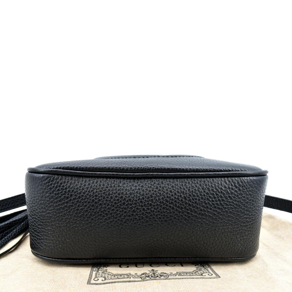 GUCCI Soho Disco Pebbled Leather Crossbody Bag Black 308364