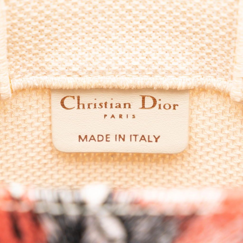 Dior Fleurs Bibliques Embroidery Vertical Book Tote (SHG-LStWkg)