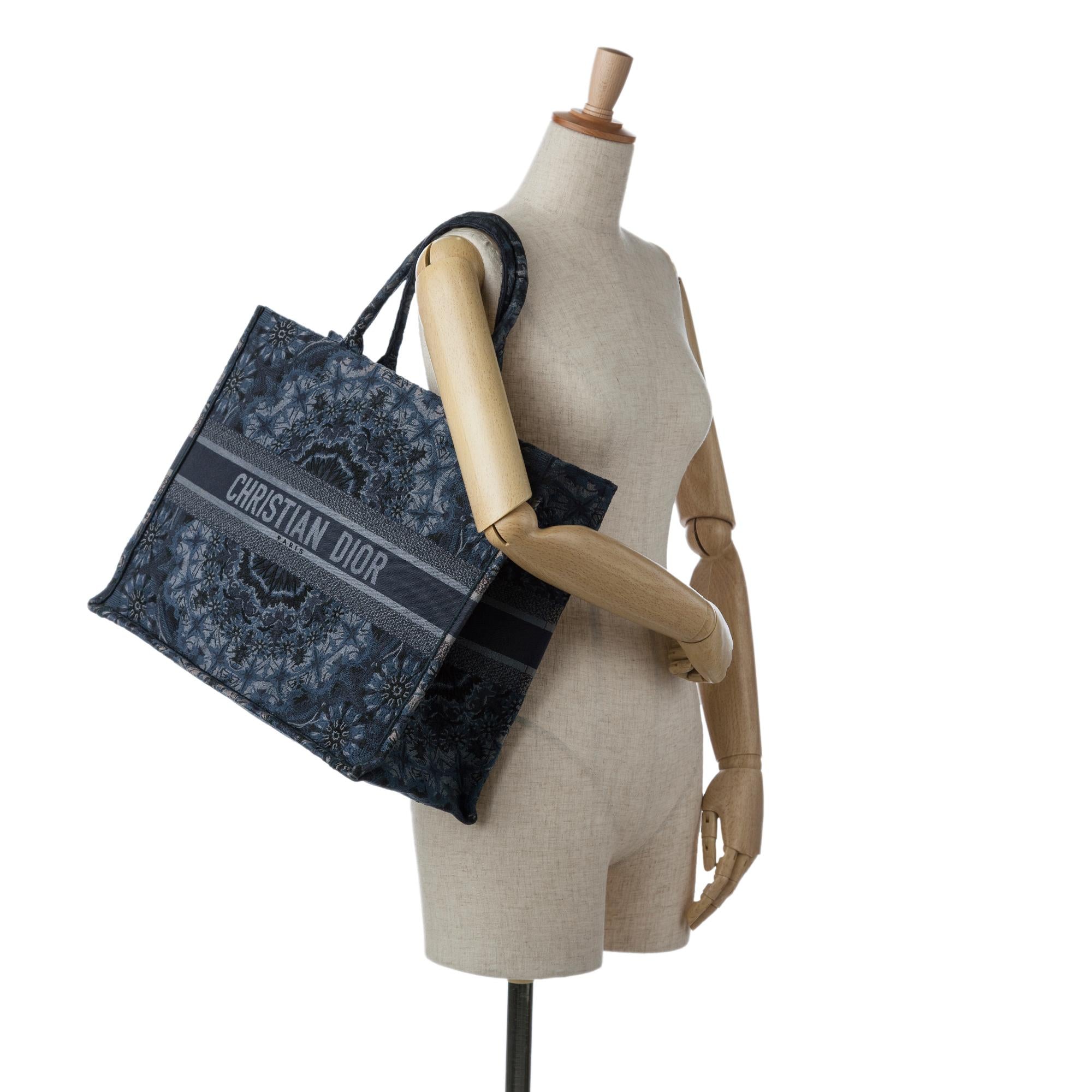 Dior Large Kaleidiorscopic Book Tote (SHG-IqTErm)