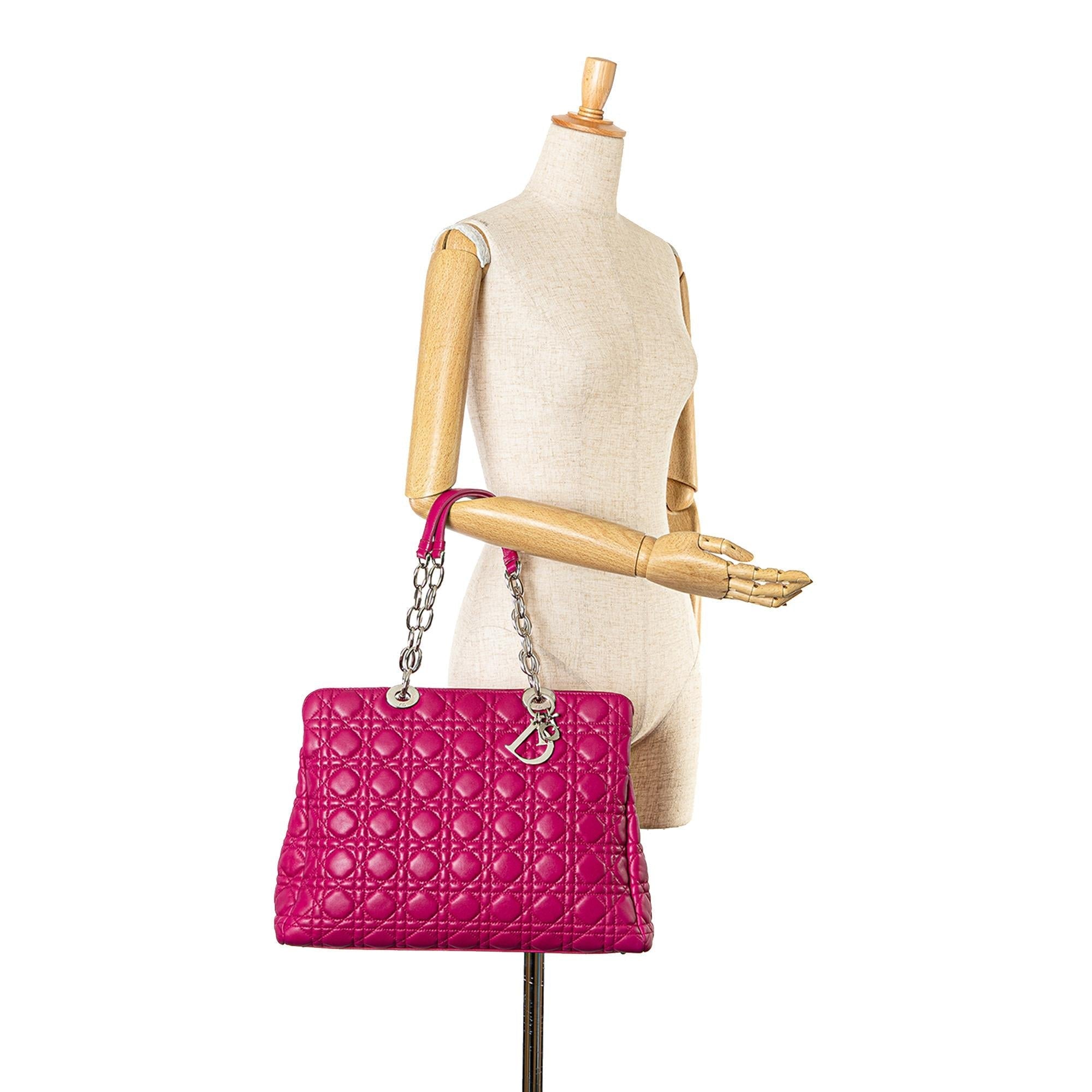 Dior Large Lambskin Cannage Soft Zipped Shopping Tote (SHG-TemZEe)