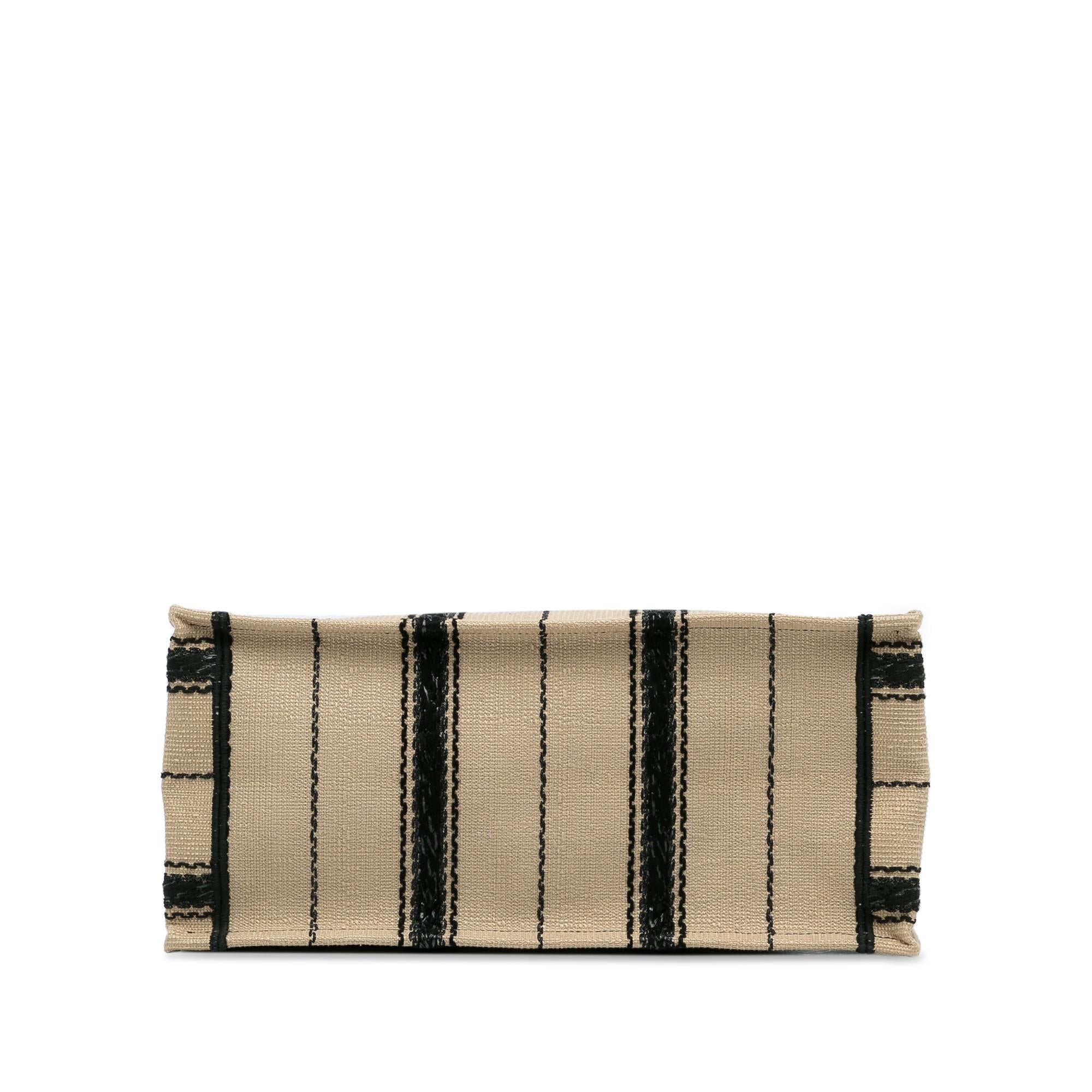 Dior Medium Bayadere Book Tote (SHG-LUu9wh)