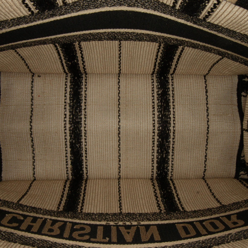 Dior Medium Bayadere Book Tote (SHG-LUu9wh)