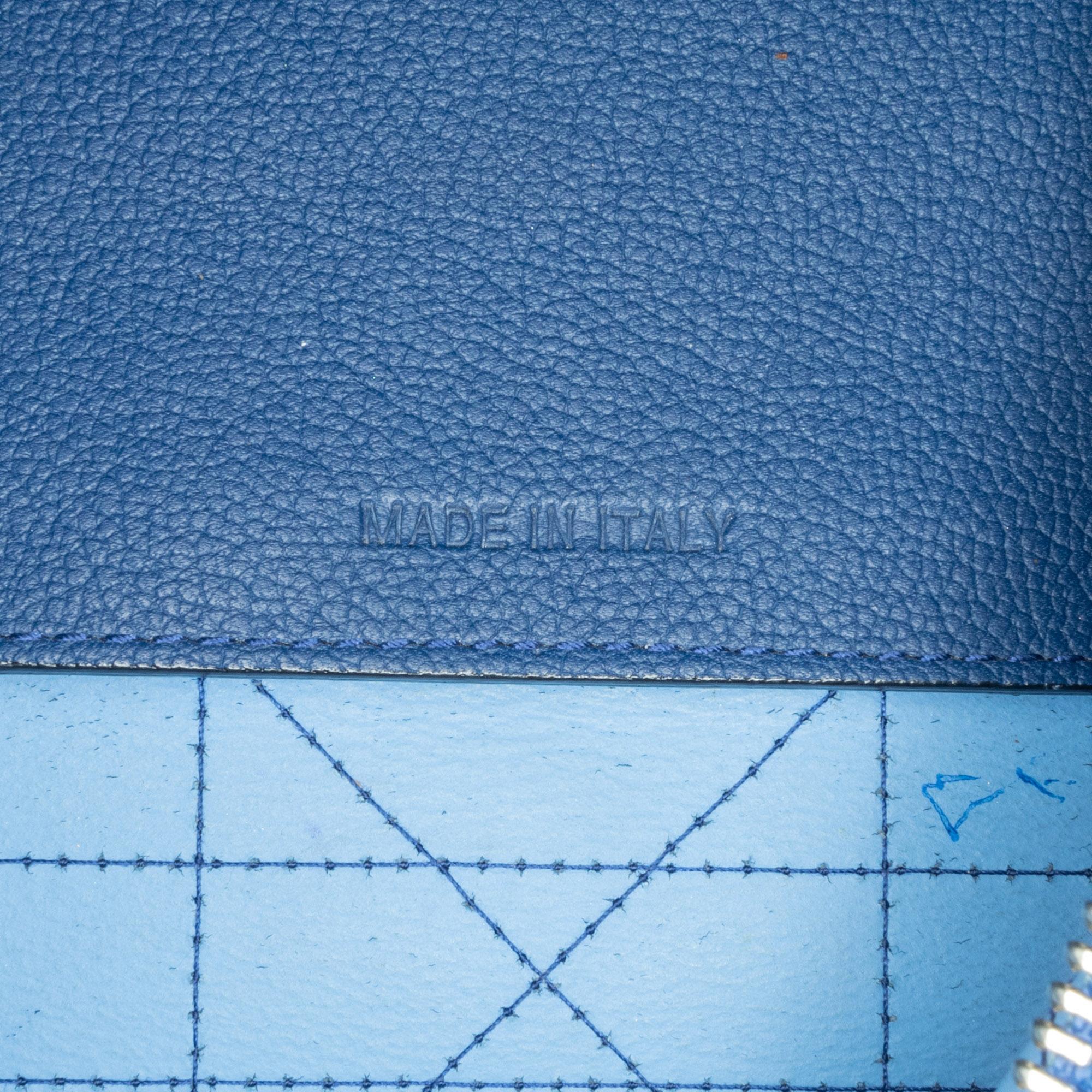 Dior Medium Calfskin Cannage Ultradior Tote (SHG-2YrDRK)