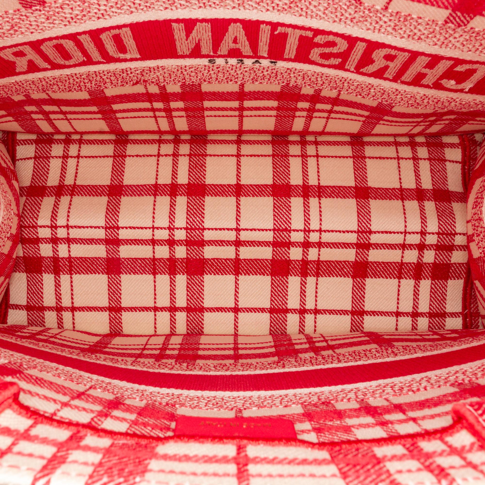 Dior Medium Check'n'Dior Book Tote (SHG-ppWJwl)