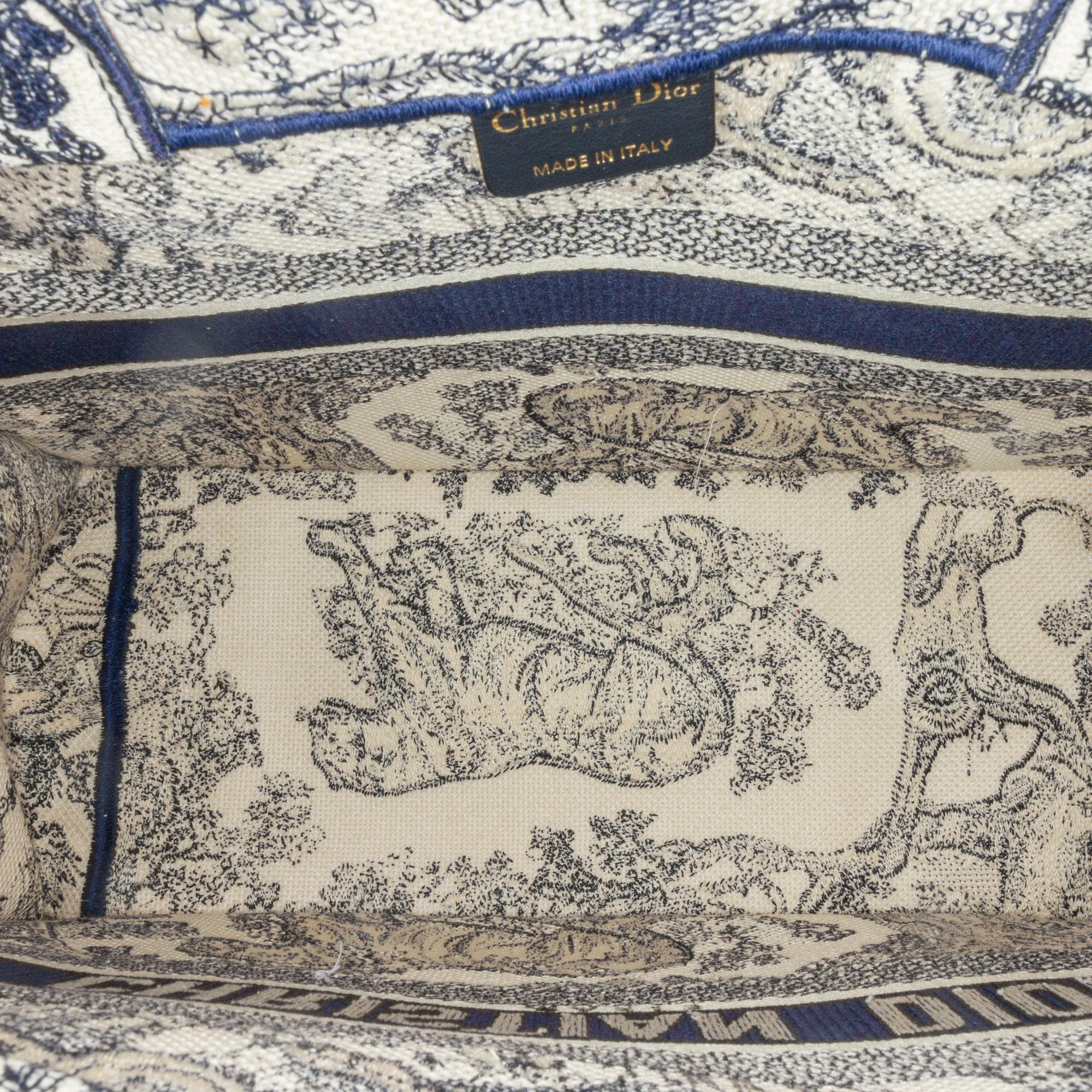 Dior Medium Dioriviera Toile De Jouy Book Tote (SHG-lvqimq)
