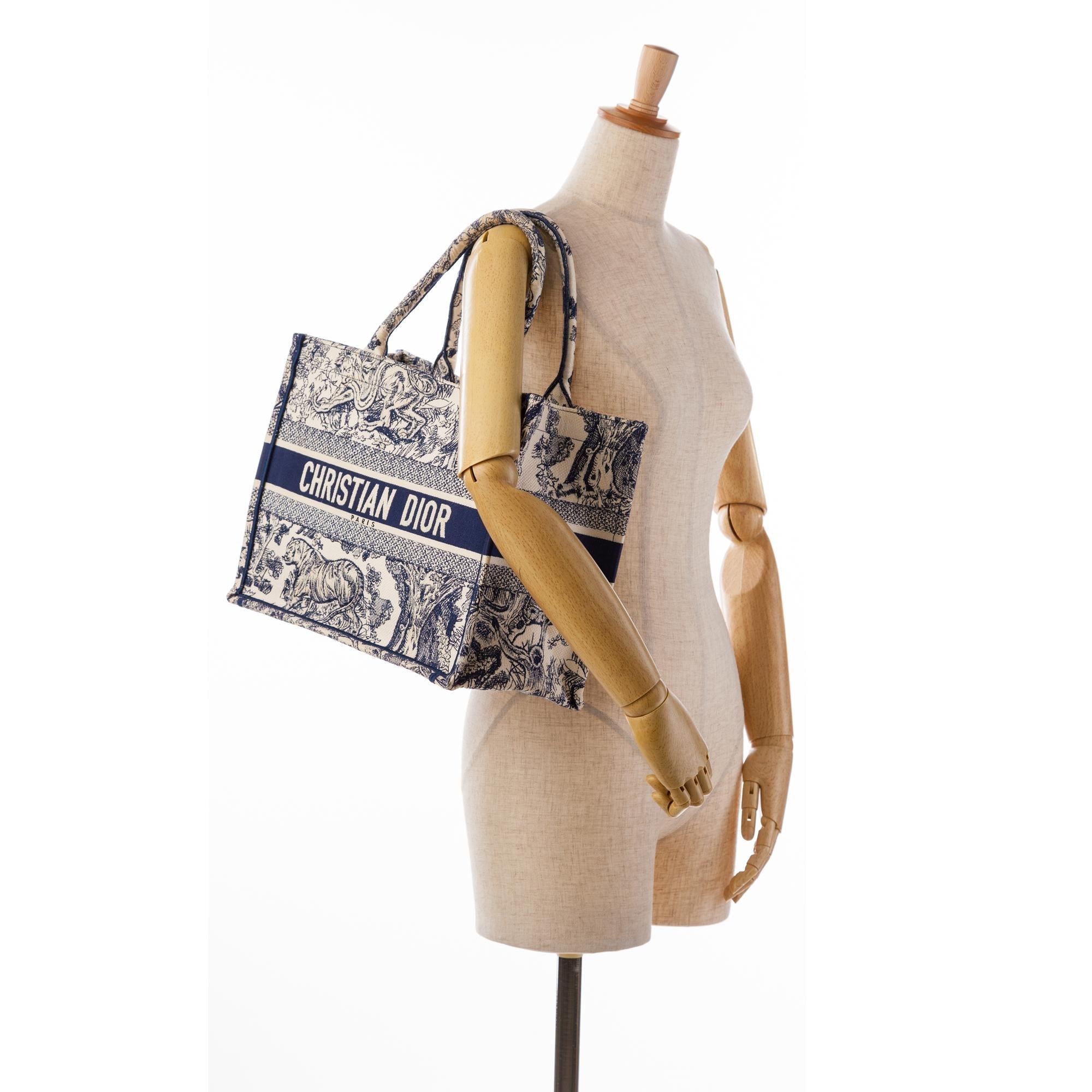 Dior Medium Dioriviera Toile De Jouy Book Tote (SHG-lvqimq)