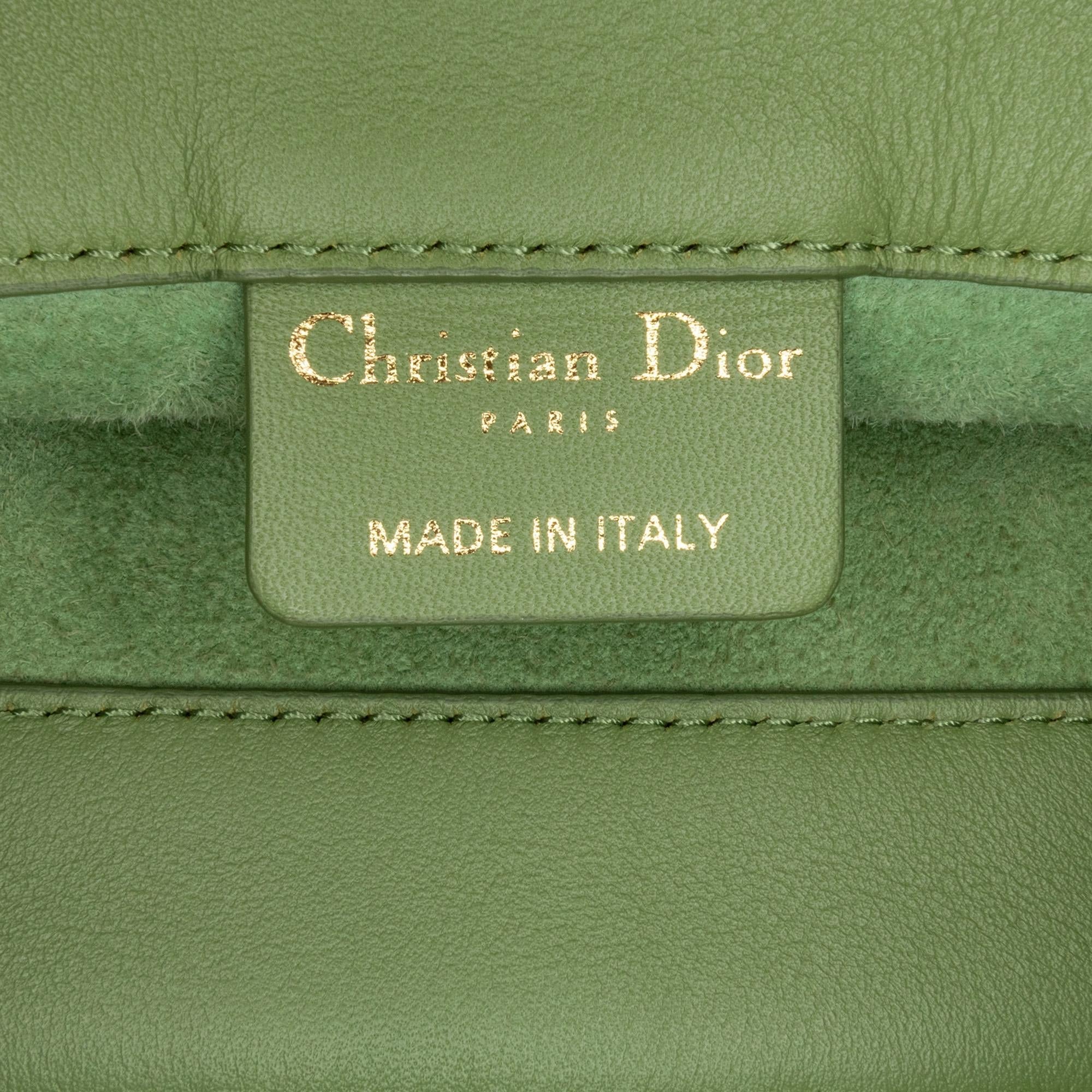 Dior Medium Embossed Leather Book Tote (SHG-t7LciD)