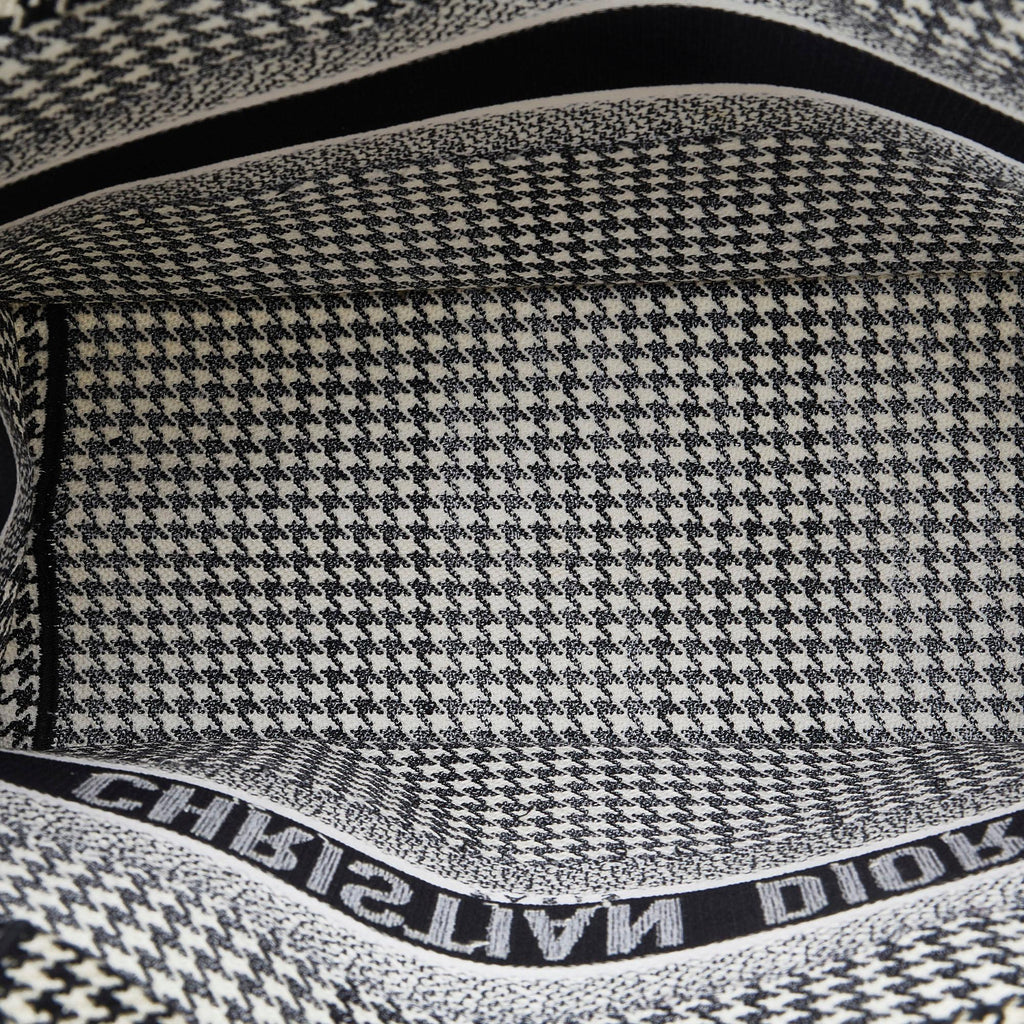 Dior Medium Houndstooth Embroidered Book Tote (SHG-AoRUVr)